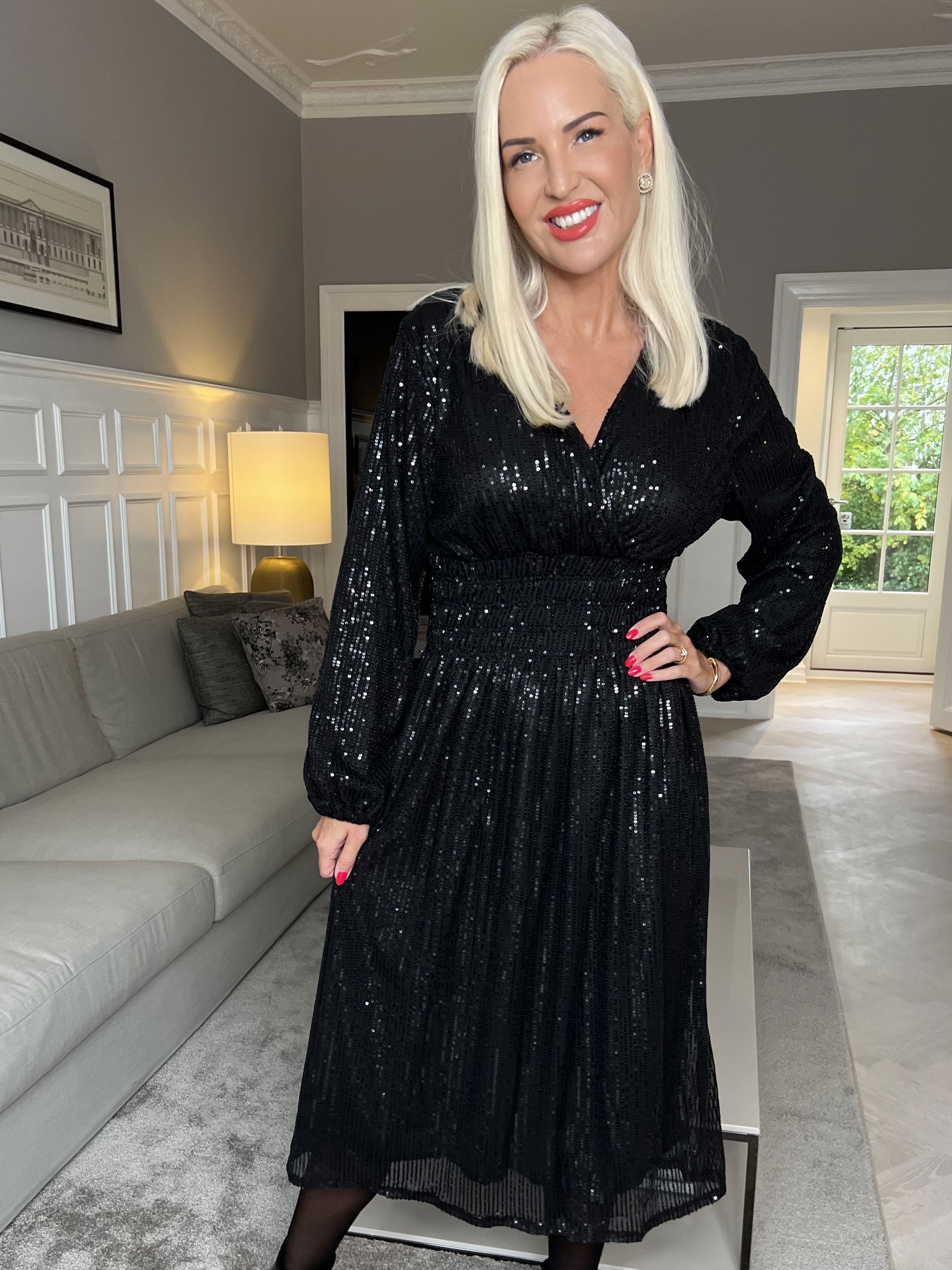 Pams Glitter Midi L/S - Vacker klänning med smock och paljetter